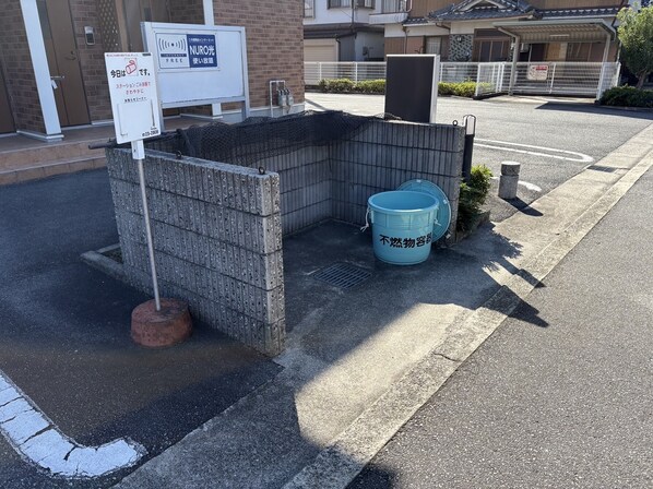 ヴィラ・ポポラーレⅠの物件内観写真